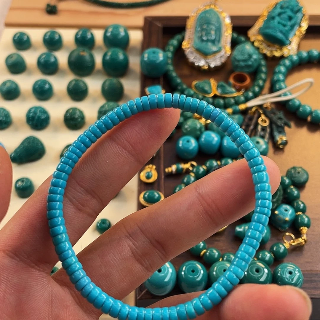 ****绿松石未镶嵌挂件