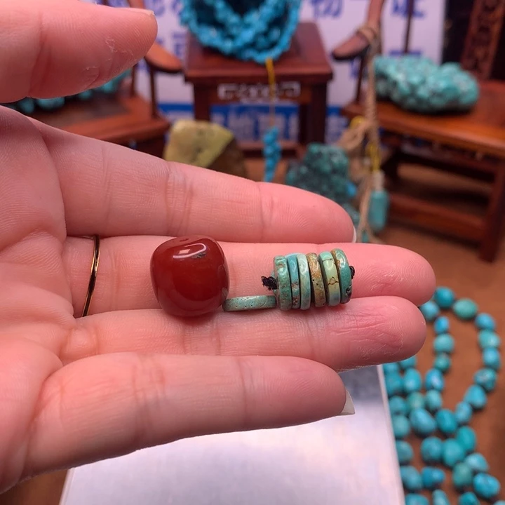 玛瑙/玉髓原矿未镶嵌小***呀