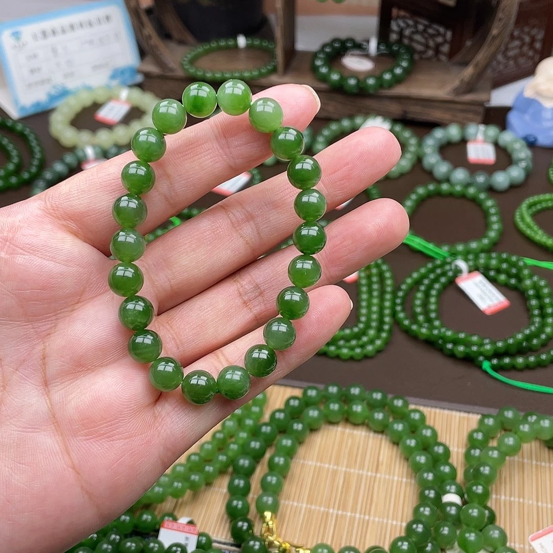 和田玉未镶嵌手链辣阳绿卡8