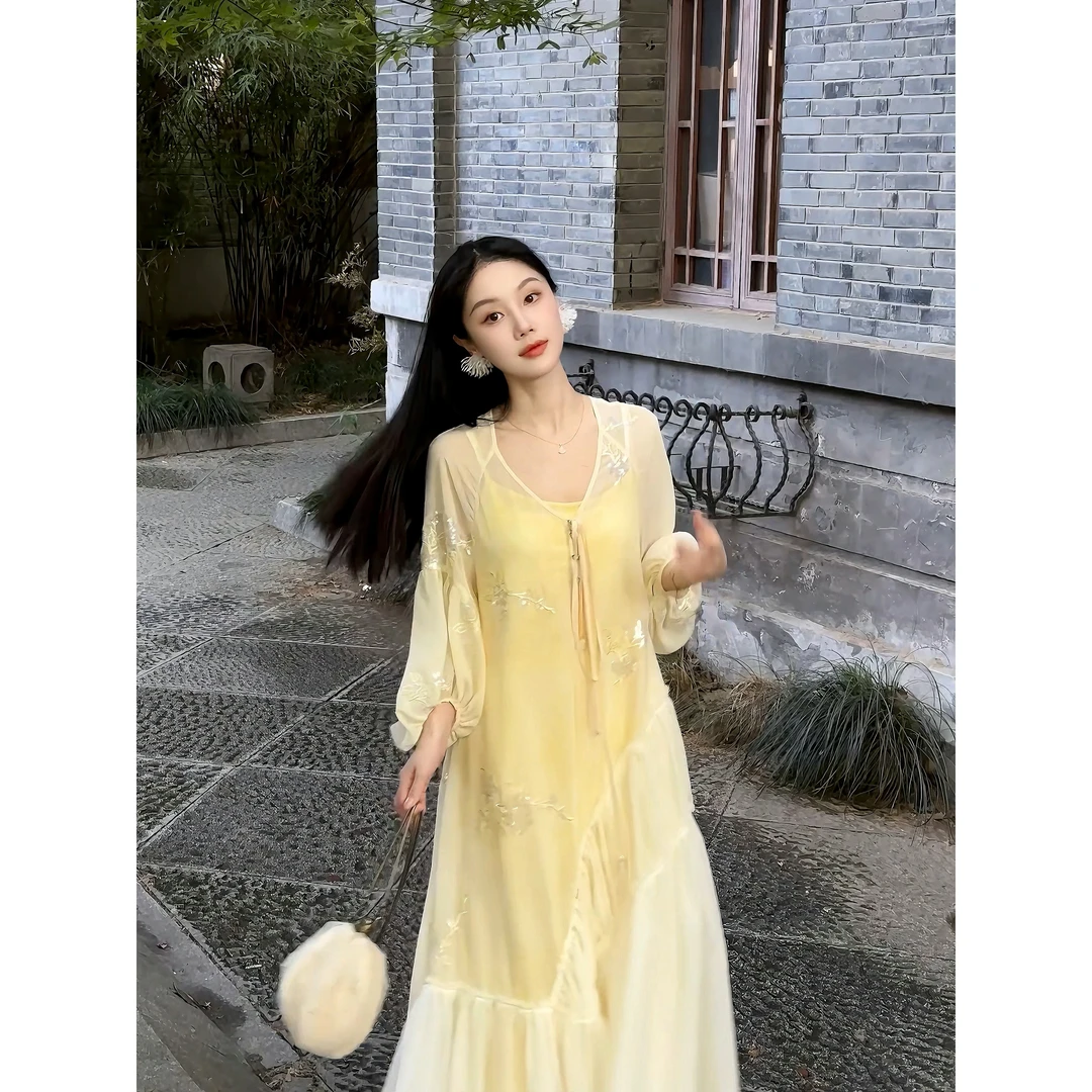 Mill Lin【鎏金蝶语】夏季重工刺绣亮片定制显瘦连衣裙