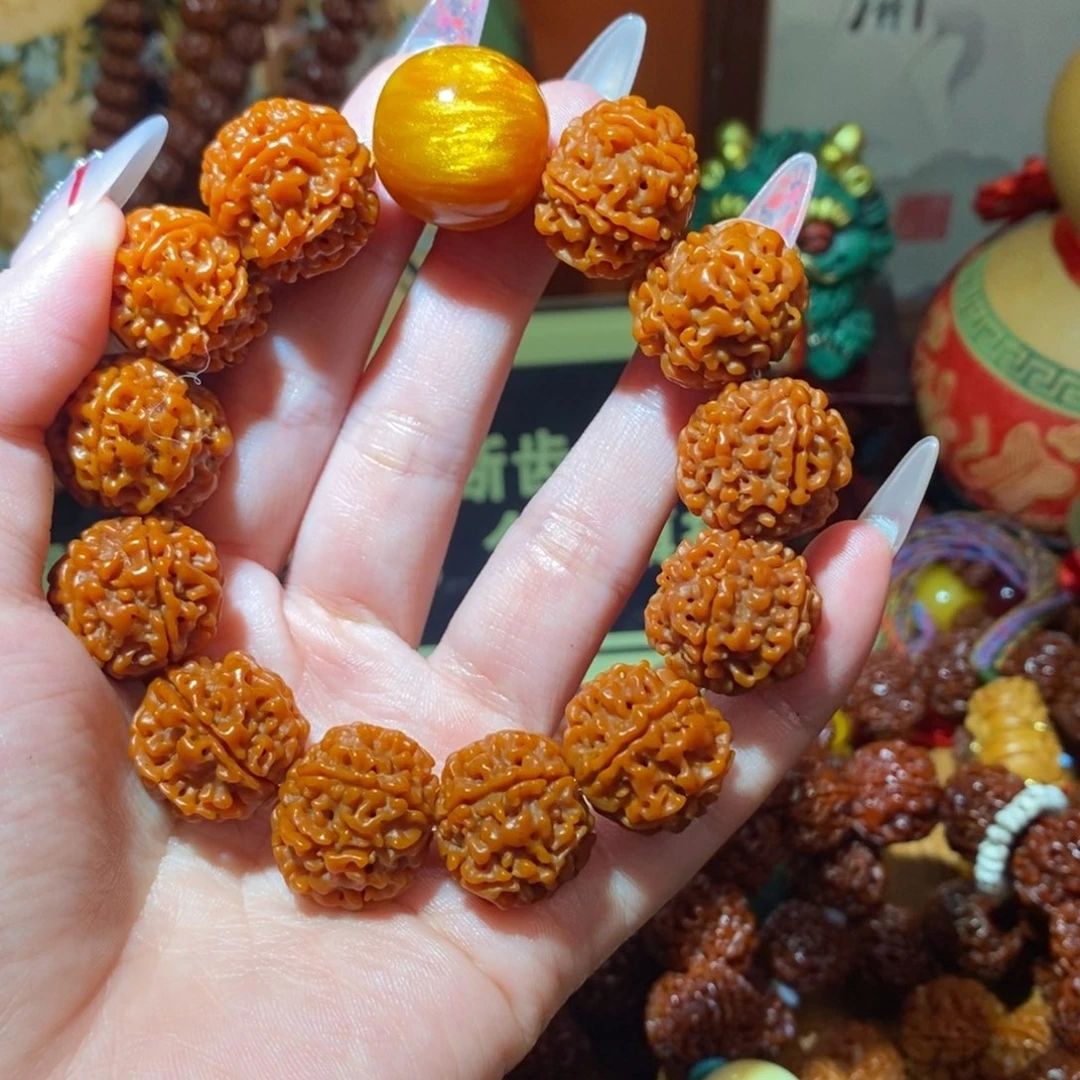 金刚菩提手串206深半。