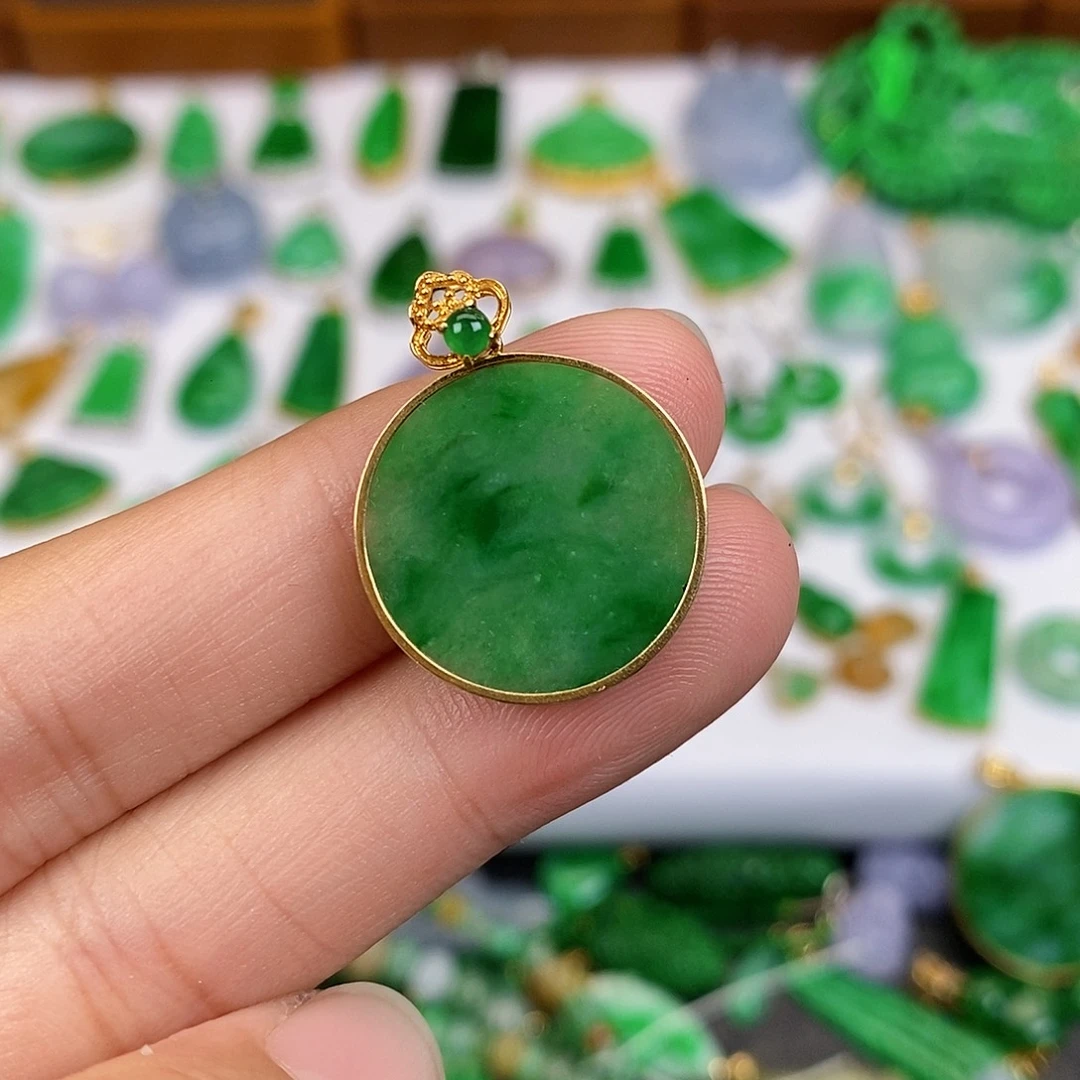 吊坠(不含链)18K金镶嵌翡翠