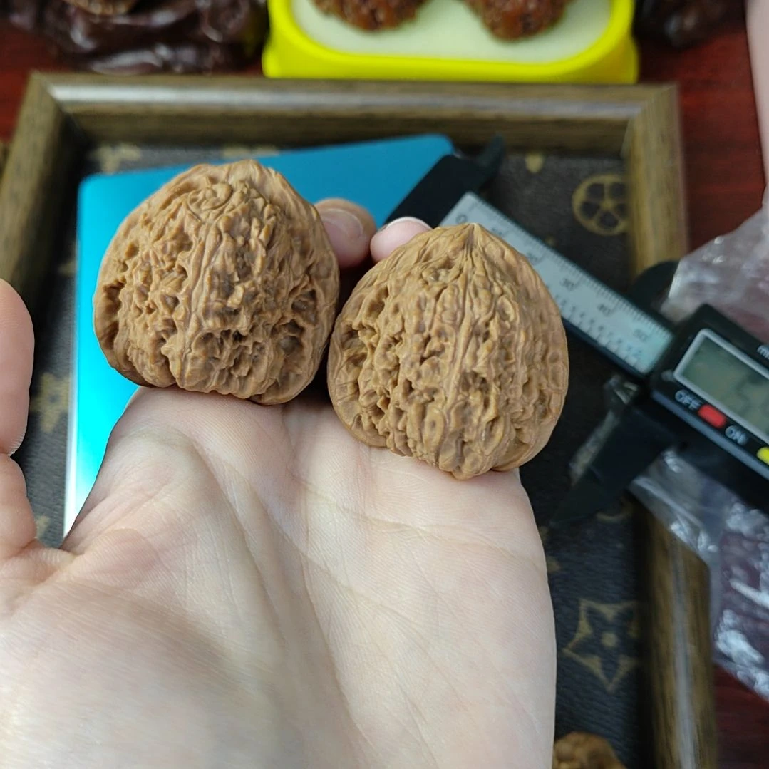 大***齐吊坠文玩核桃南疆石