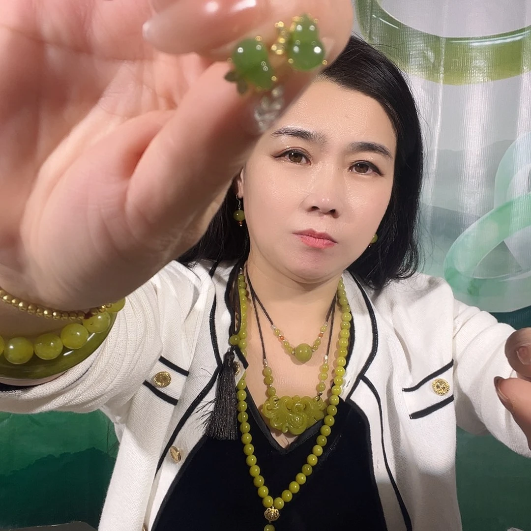七***鱼蛇纹石玉合金项链