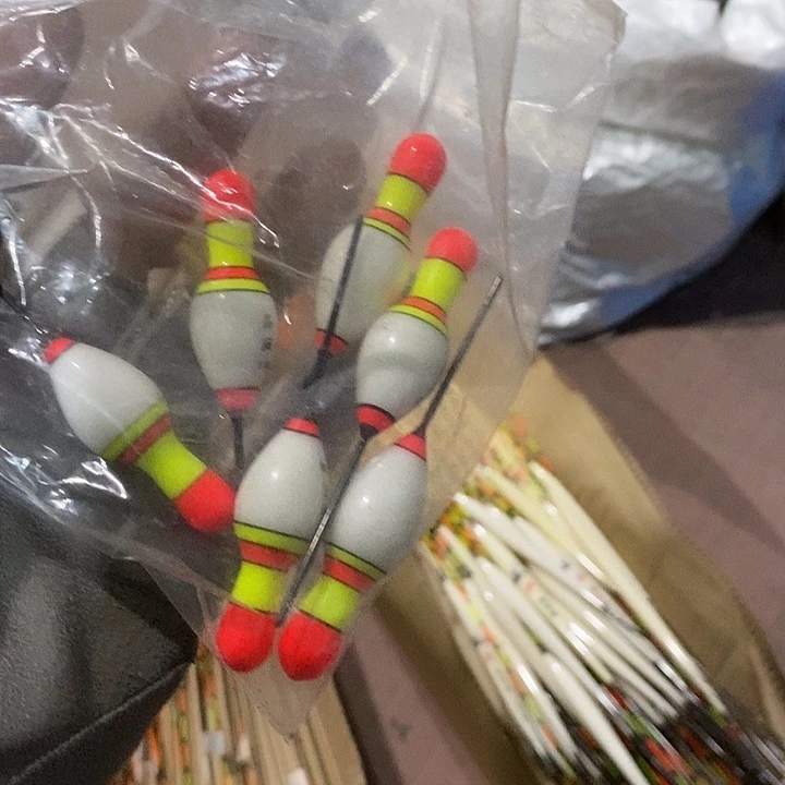 奶嘴鱼漂6根，，，，，