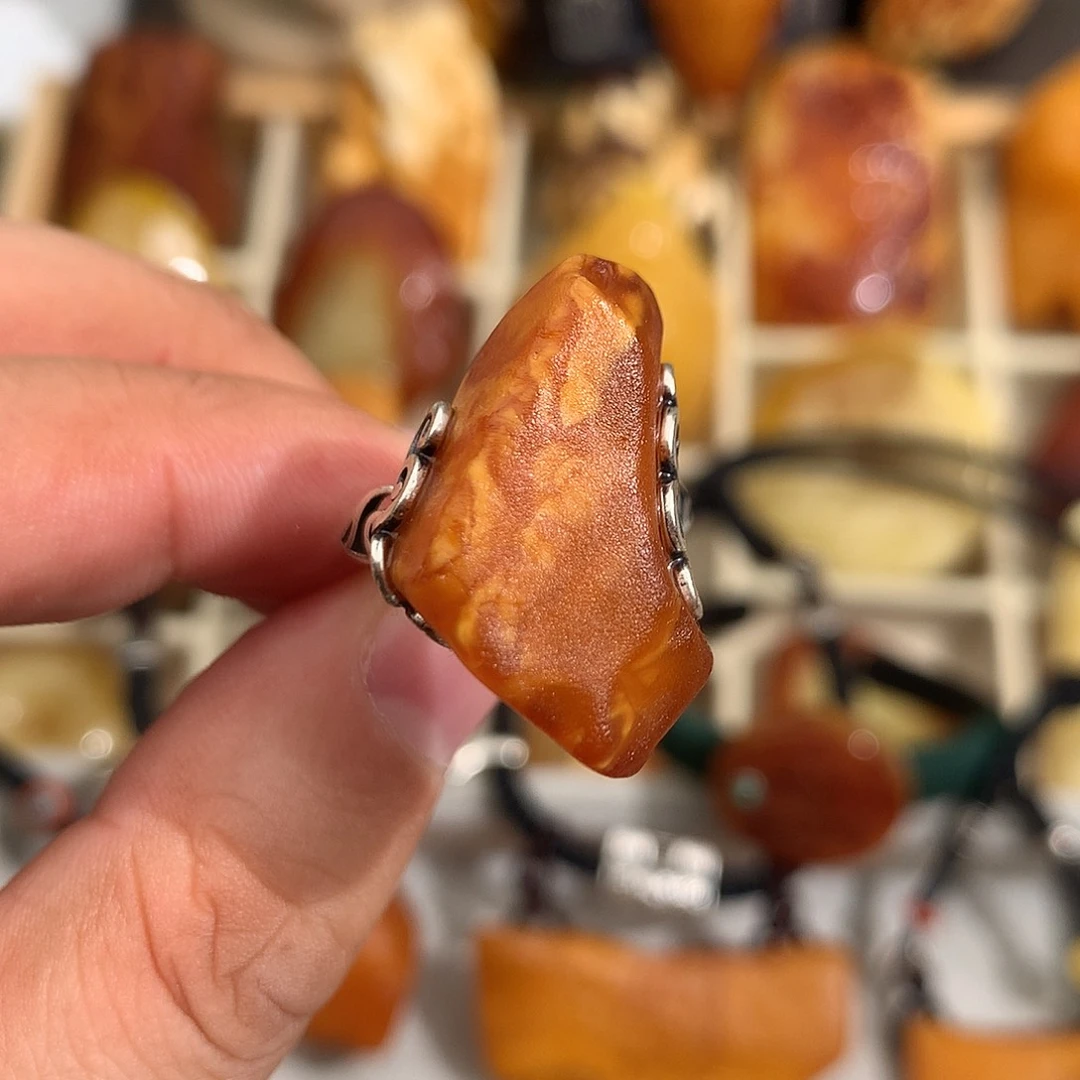 蜜蜡裸石未镶嵌你