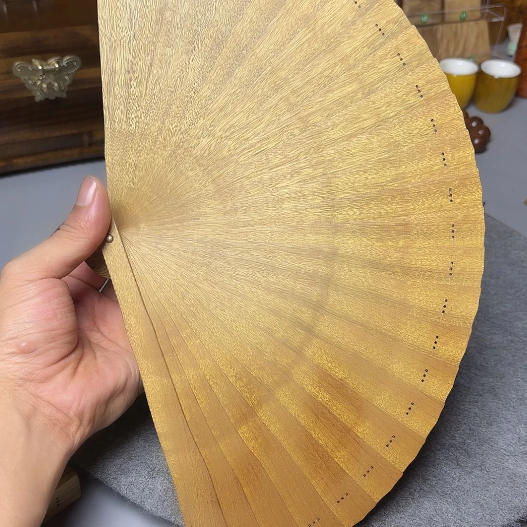扇子尺寸长度21.5厘米金丝楠木