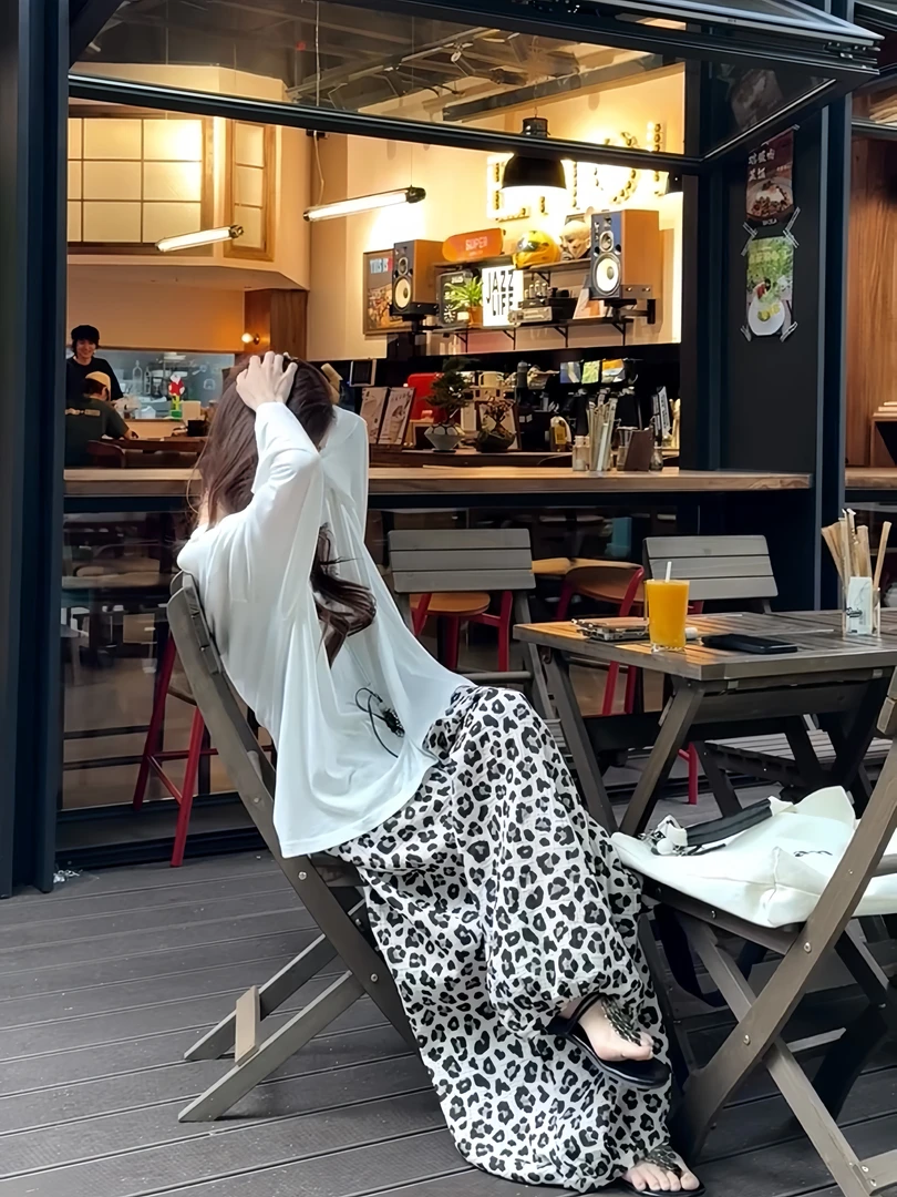 夏日空气麻感棉干爽凉感印花长袖罩衫女高腰豹纹宽松休闲裤两件套