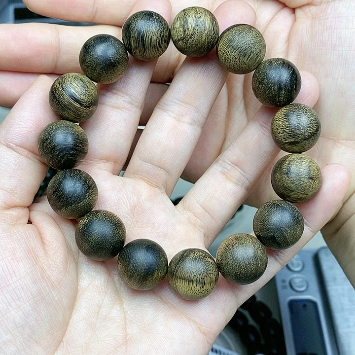 沉香碎屑沉香颜****越南芽庄白棋楠