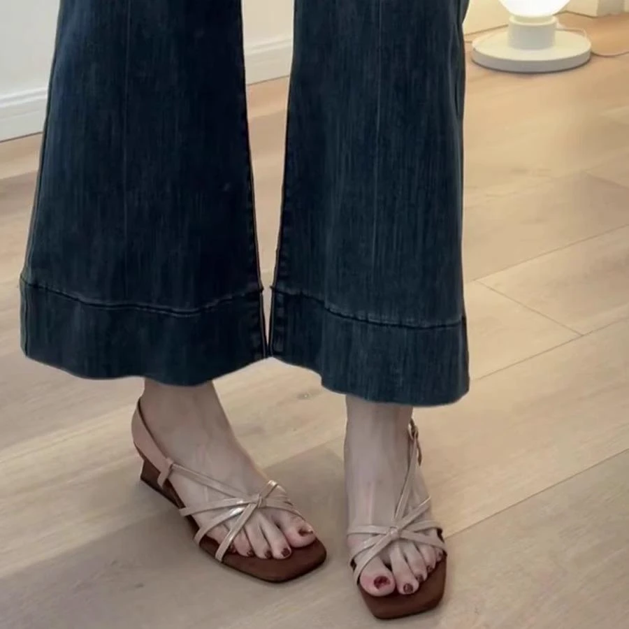 法式气质一字细带坡跟凉鞋女夏季新款方头配裙子露趾高