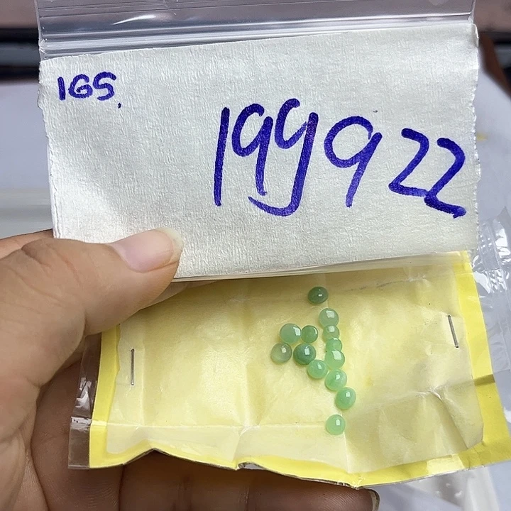 未镶嵌定制翡翠不退