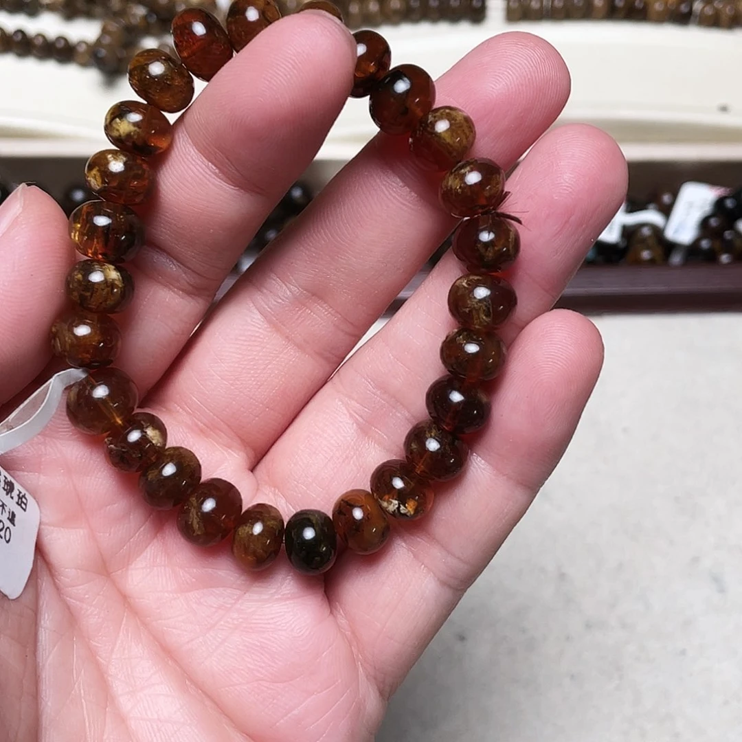 未镶嵌琥珀裸石九70366