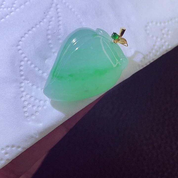 颈饰18K金镶嵌翡翠翡翠