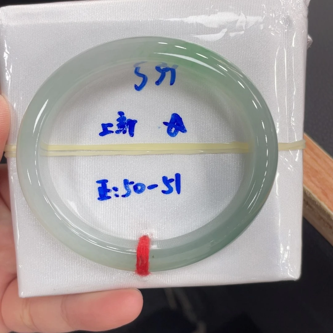 未镶嵌手镯翡翠翡翠