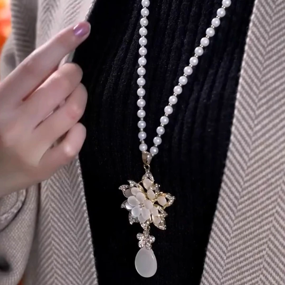 合金仿珍珠项链 仿珍珠项链长款水晶花朵吊坠女白色百搭项坠简约