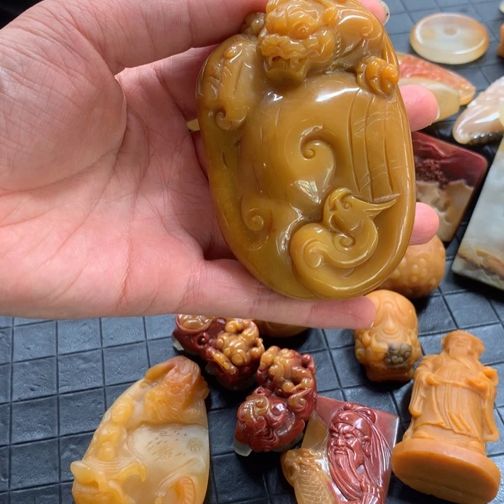 石英质玉（黄龙玉）未镶嵌手链