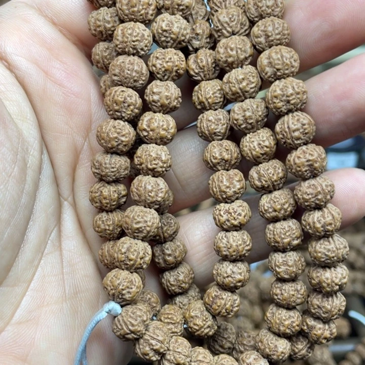 *****吊坠金刚菩提凹底梅花尺寸9.8左右保手持