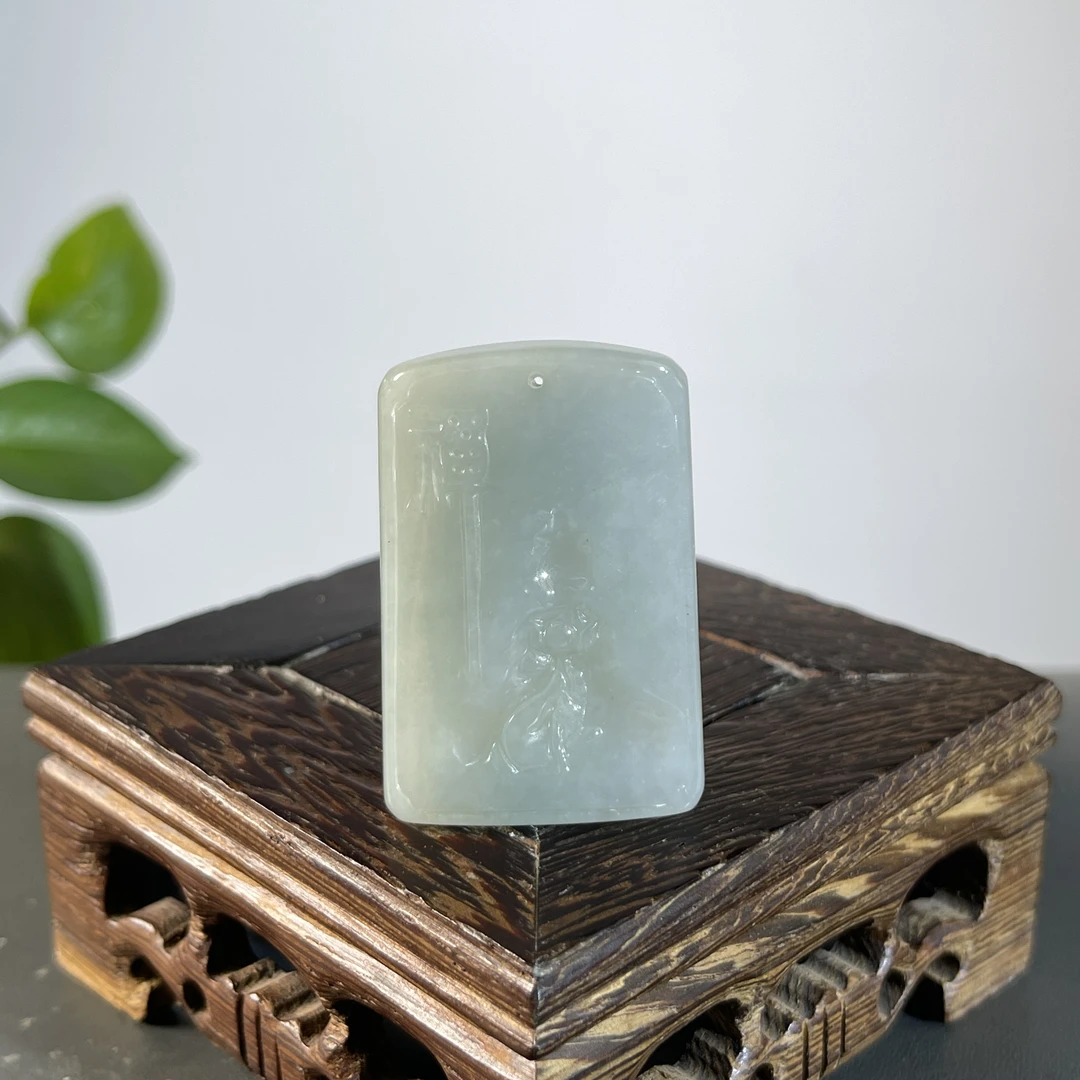 JGB18-31  天然缅甸A货翡翠  一品青莲