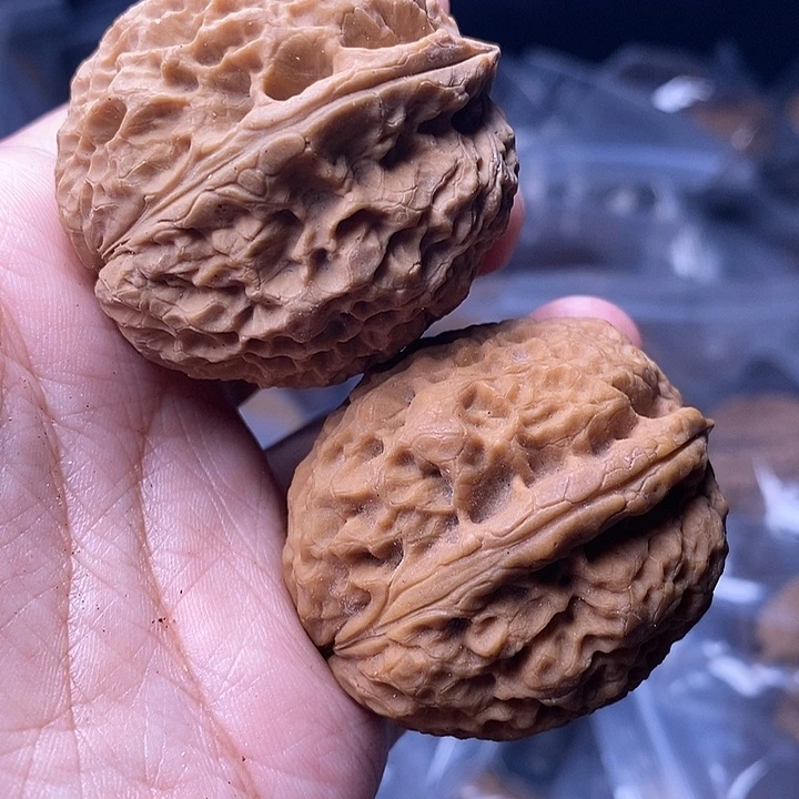 文玩核桃吊坠    62