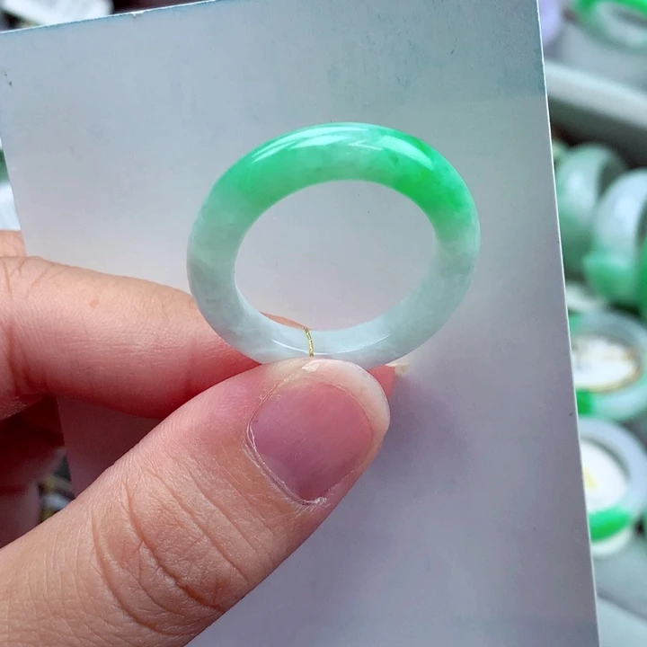 翡翠未镶嵌戒指23号