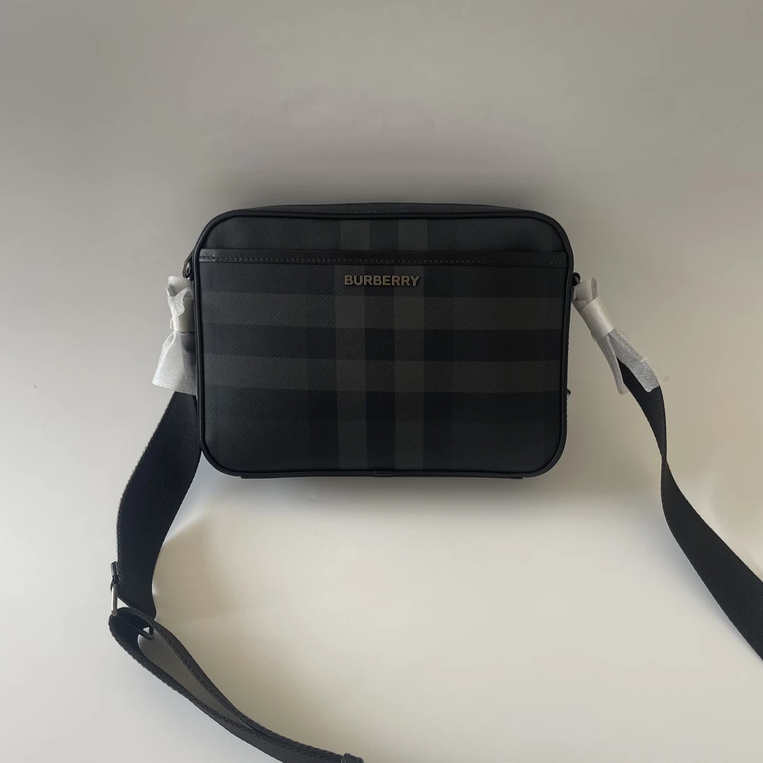 未使用 BURBERRY/博柏利 全新巴宝莉格子单肩包038-25/18/5