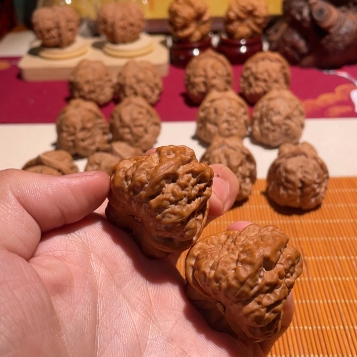 张***九核桃文玩蛤蟆蛤蟆头B03