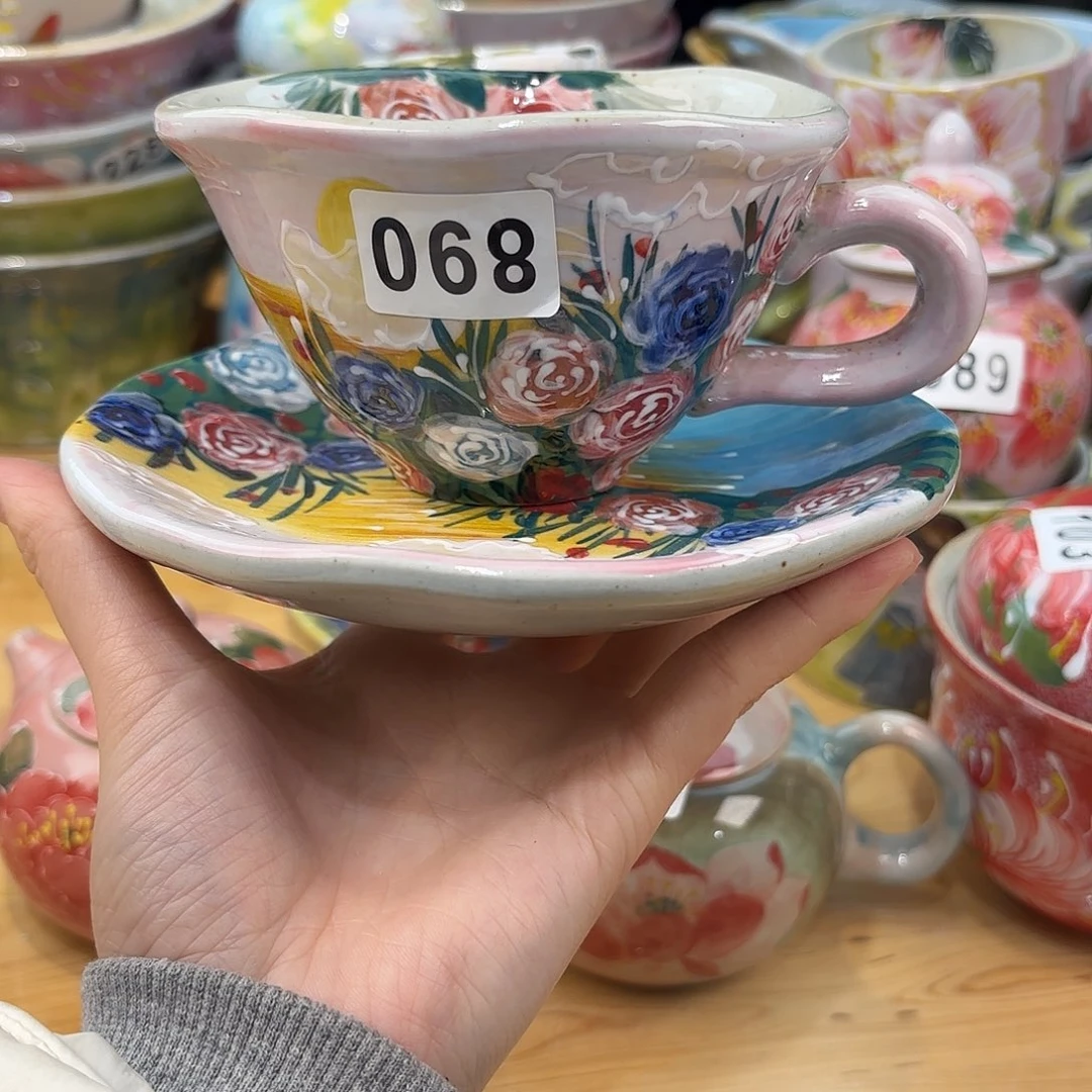 瓷片C****C兔兔哈哈哈的样子