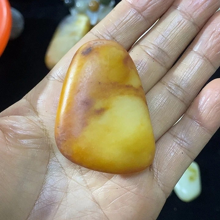 深***秀和田玉（糖玉）未镶嵌挂件