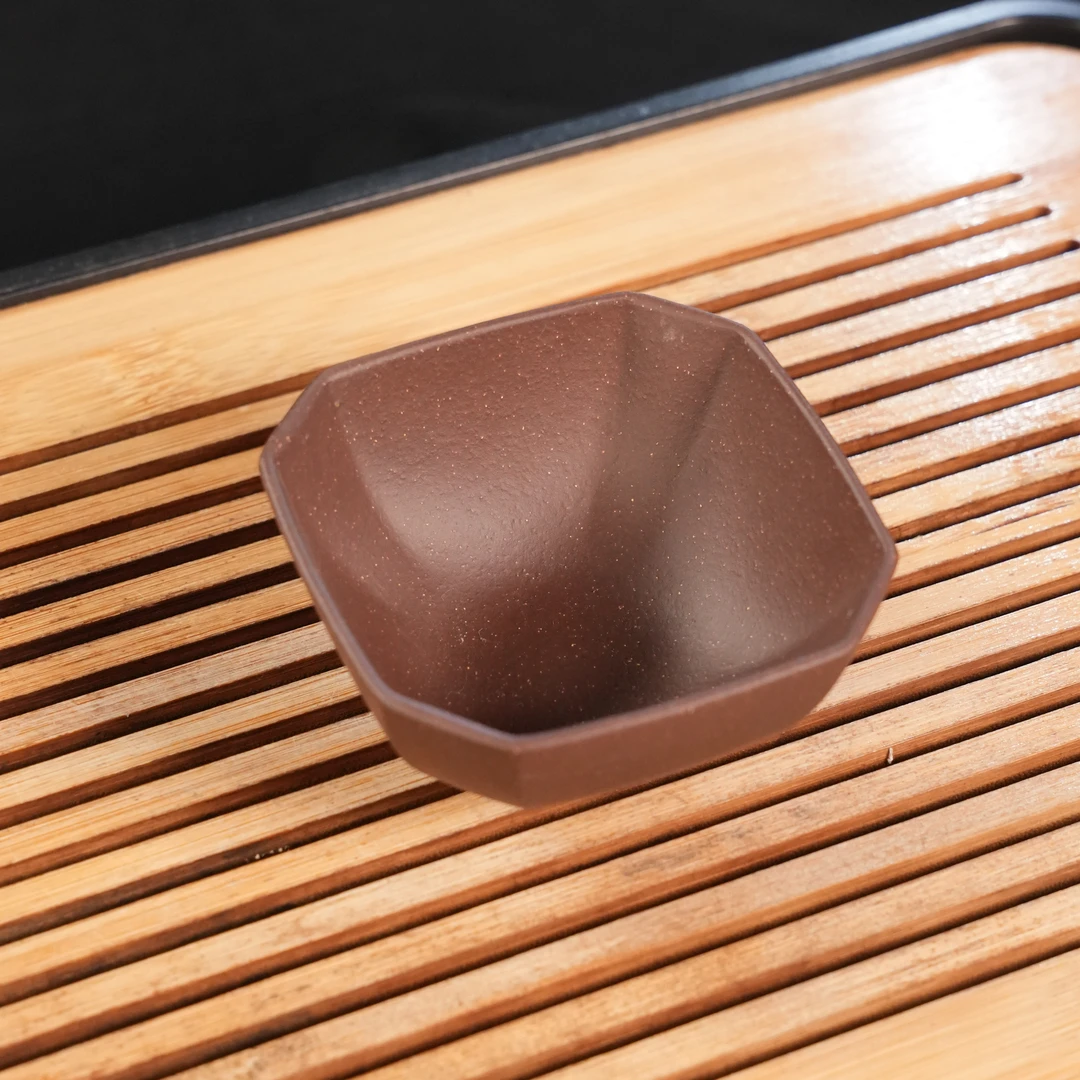 GS23-034  宜兴手工紫砂   八方紫泥主人杯