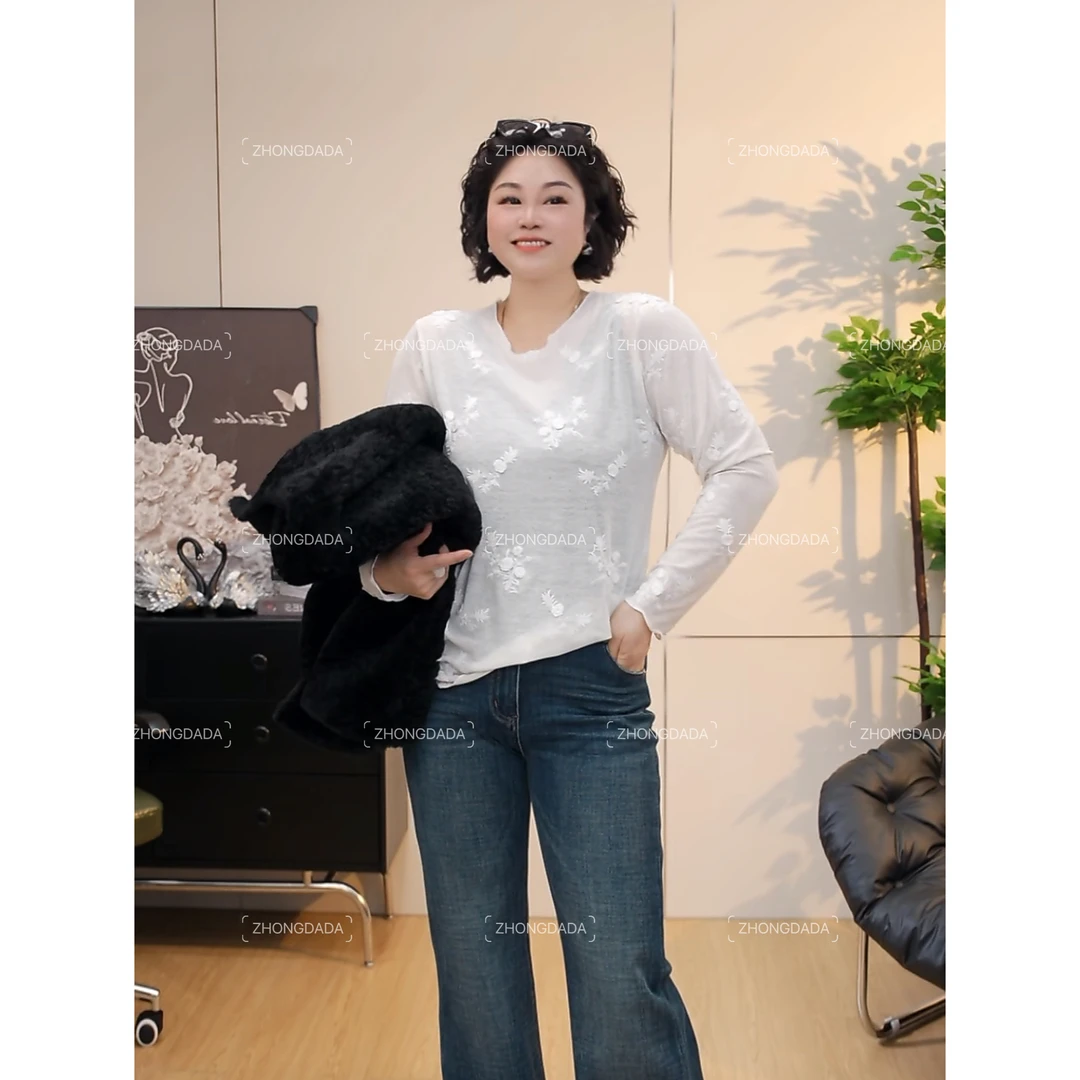 ZHONG大大【】重工时尚蕾丝长袖秋冬新款钩花气质上衣女1009