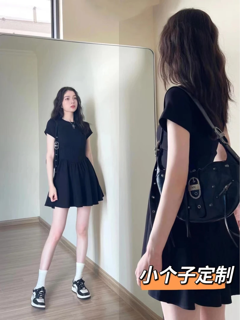 【小个子定制】2025夏季法式浪漫复古黑色简约短袖连衣裙