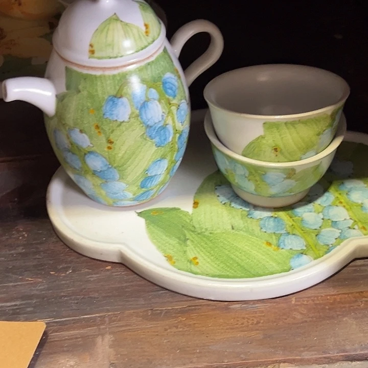 云***舒景德镇陶瓷艺术品