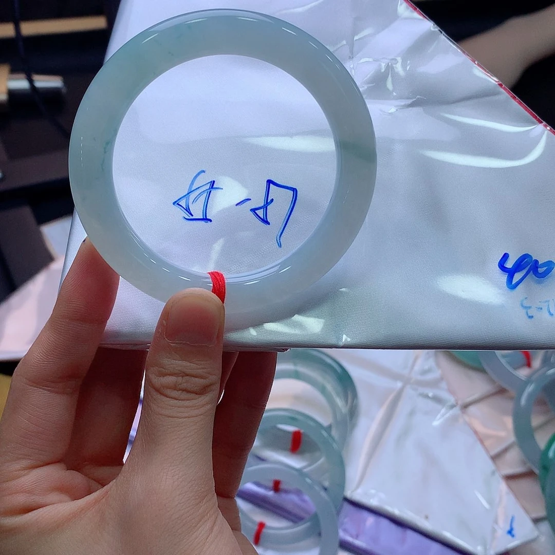 未镶嵌手镯翡翠买断
