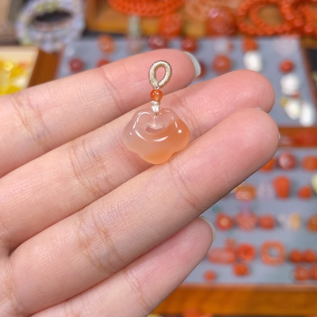 南红玛瑙未镶嵌如意锁