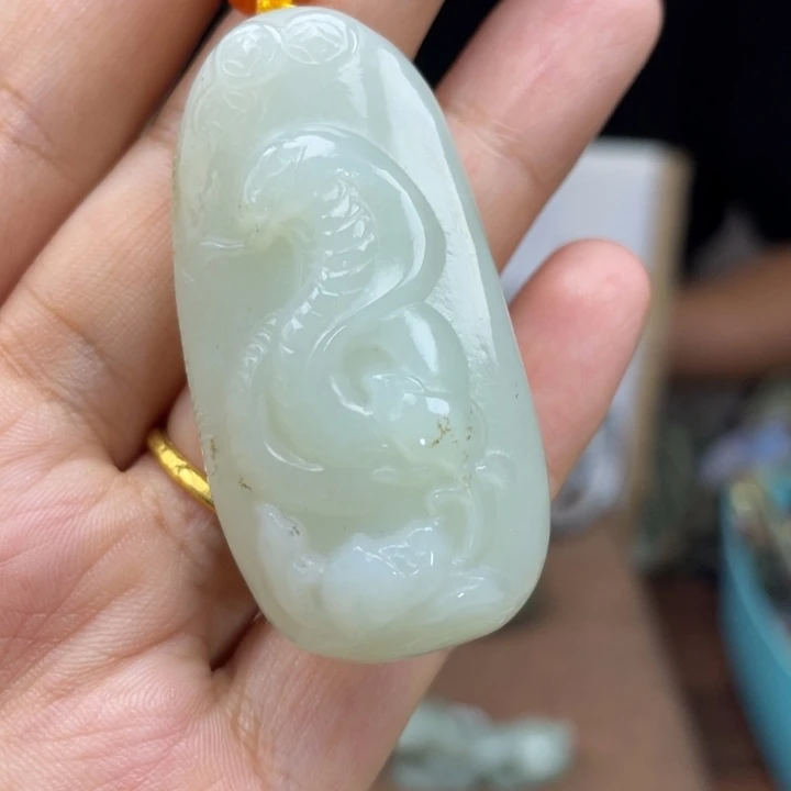 颈饰未镶嵌和田玉