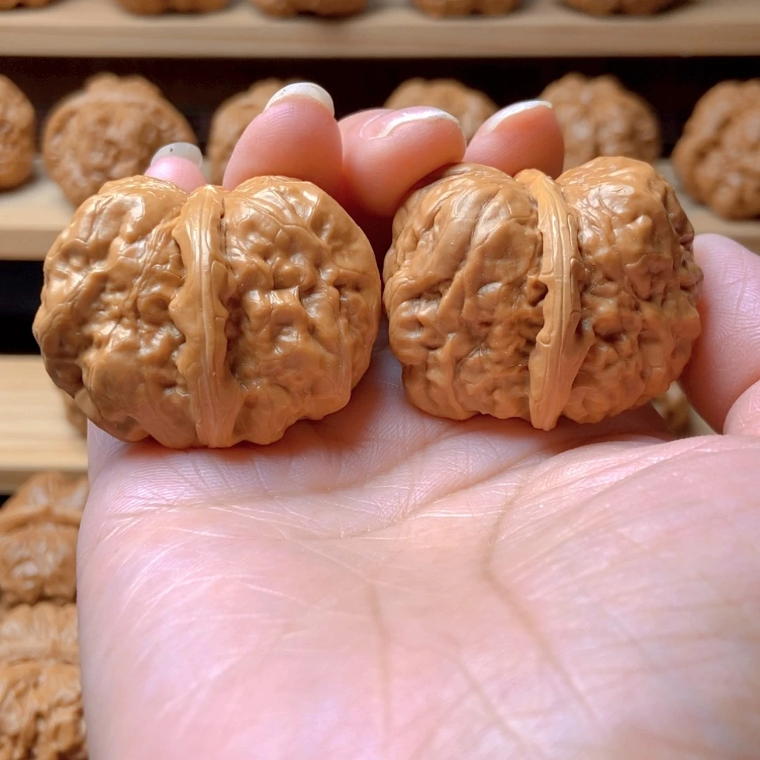 文玩核桃吊坠蛤蟆头