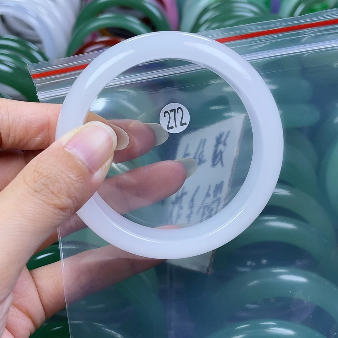 【闪购商品】未镶嵌手镯石英岩玉5657