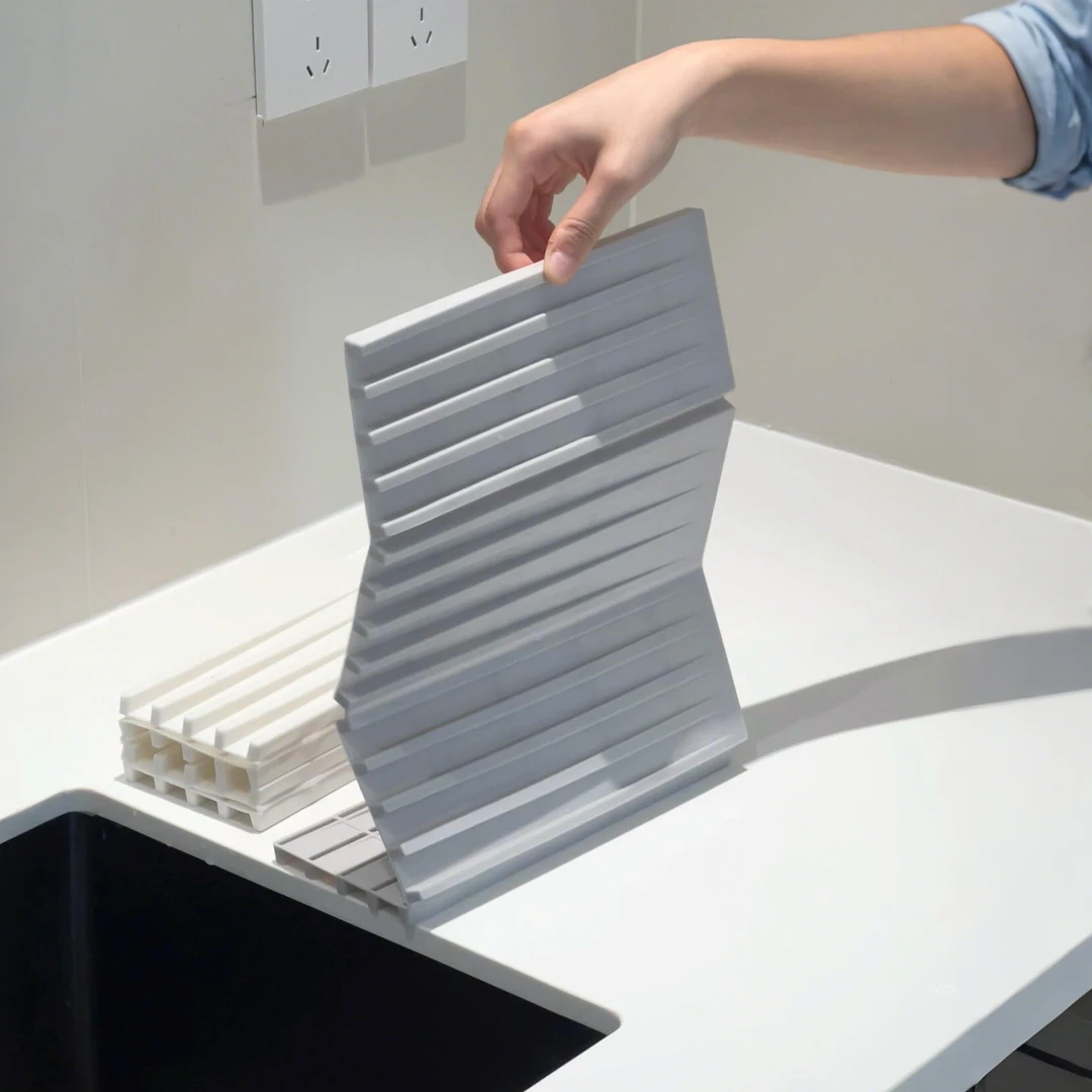 沥水垫硅胶厨房水龙头台面水槽茶盘洗手台多功能斜坡沥水垫洗碗