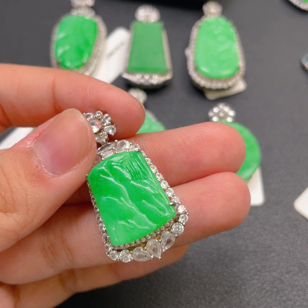 翡翠银S925镶嵌颈饰