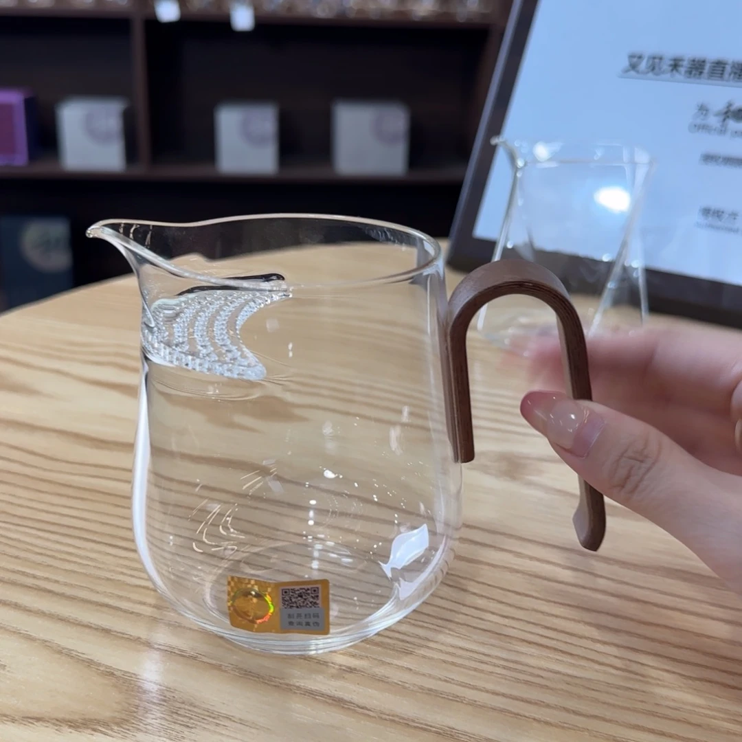 禾器云哲公道杯………………