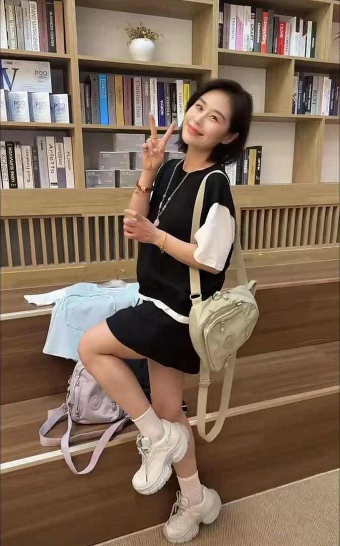 Miss huo 洗一千次不变形的假三件真两件套装 A 1703