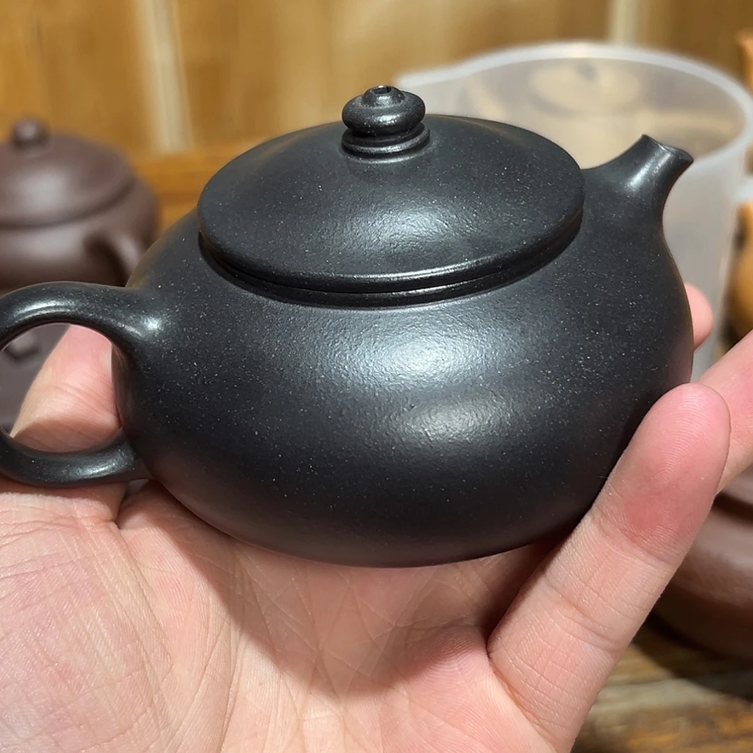 茶壶紫砂紫砂的味道很