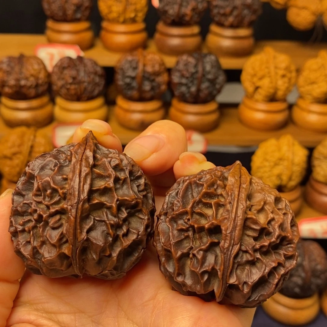 文玩核桃吊坠凤凰壮