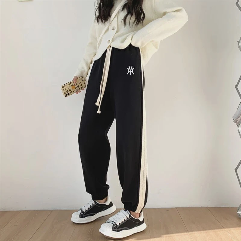 【咖德诺】NY黑色休闲束裤女2025秋季新款宽松潮牌运动小个子垂感阔