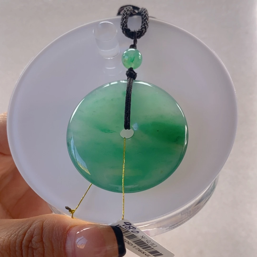 石英质玉颈饰未镶嵌