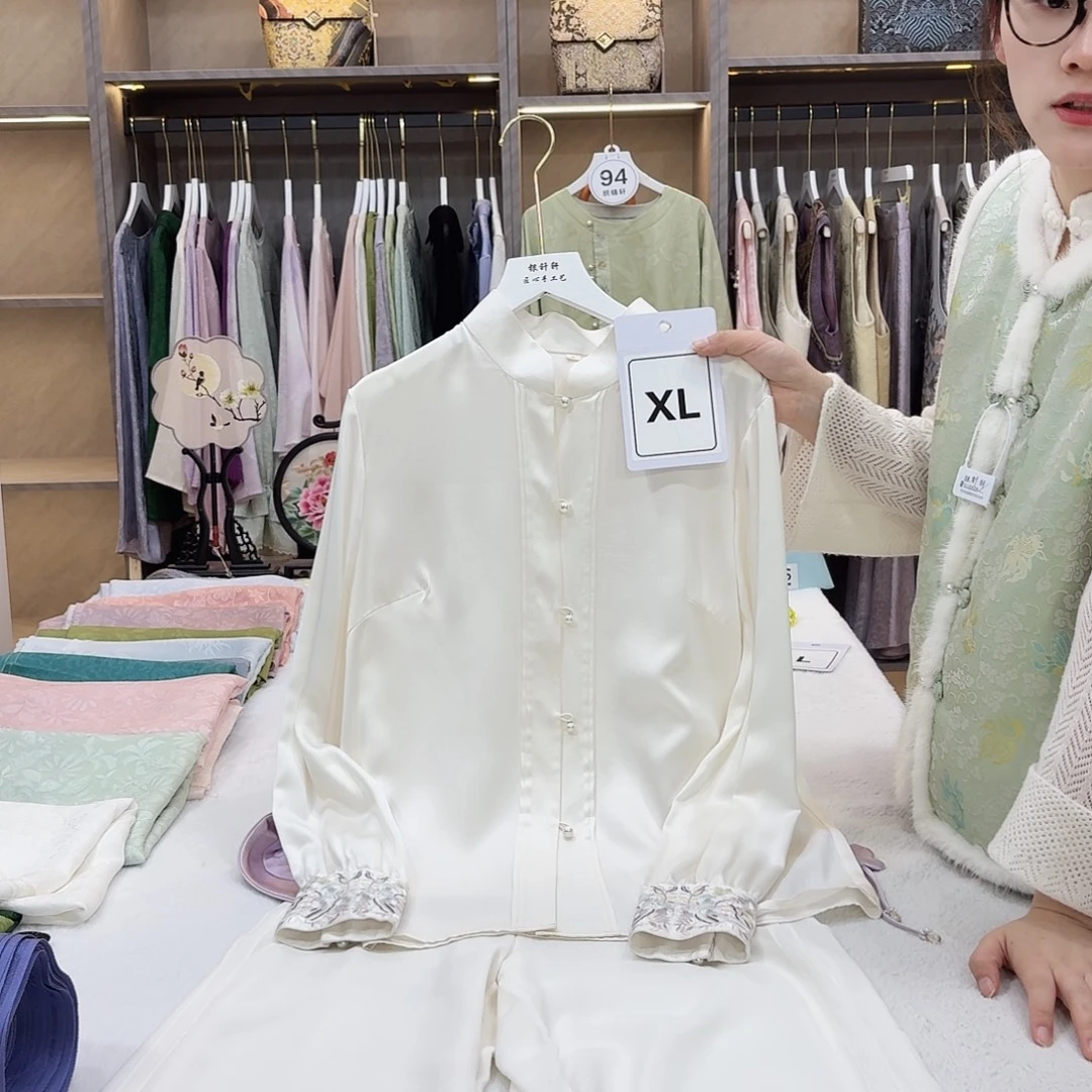 奕***晨非遗传承人的精神风貌