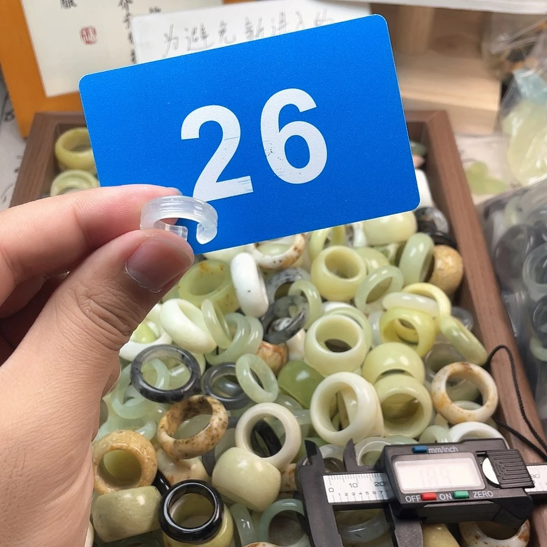 蛇纹石玉合金颈饰