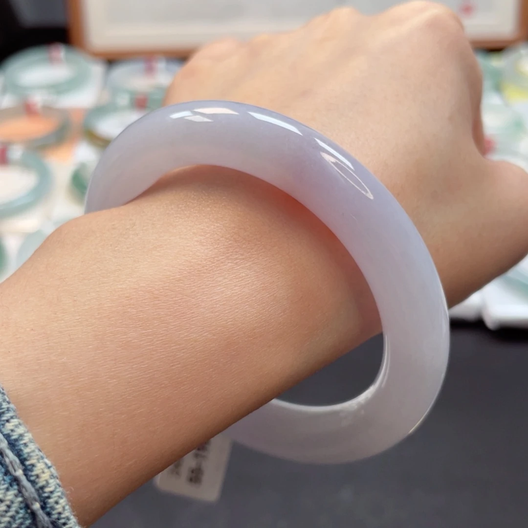 【闪购商品】翡翠手镯未镶嵌55冰润细腻种老樱花粉满色45号