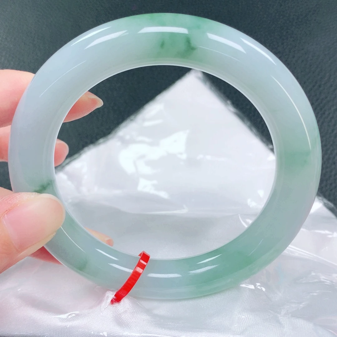 翡翠未镶嵌手镯57圈