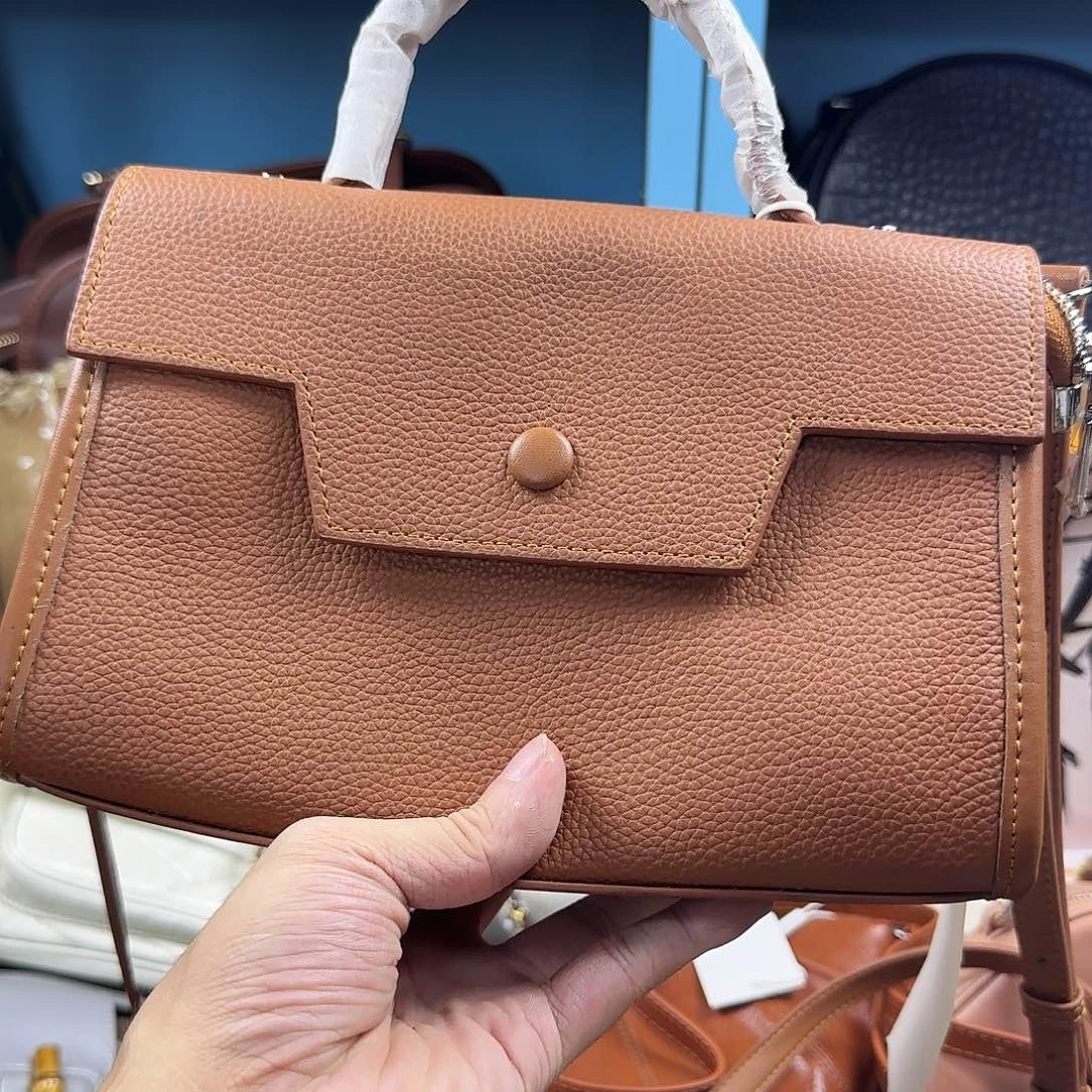 黄牛皮（革）水牛皮（革）头层牛皮山羊皮（革）